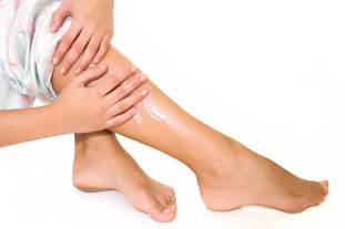 Симптоми на проширените вени на нозете кај жените